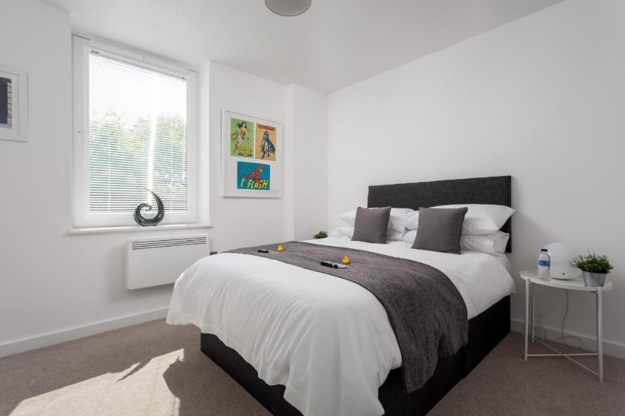 The Post House One By Fortuna Property Gloucester Exterior foto